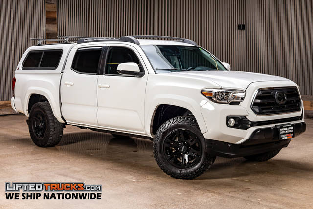 2018 Toyota Tacoma SR5 4WD photo