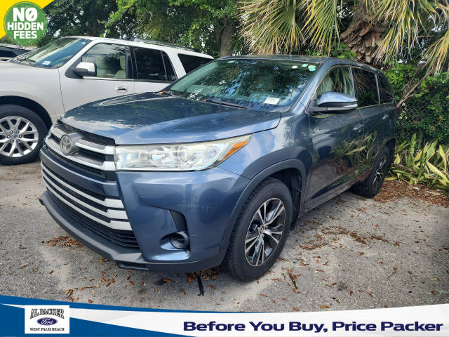 2018 Toyota Highlander LE FWD photo