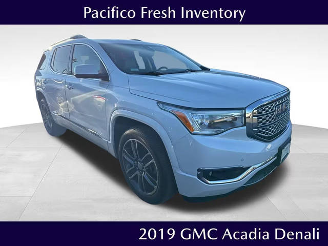 2019 GMC Acadia Denali AWD photo