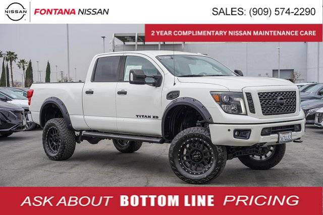 2018 Nissan Titan XD SV 4WD photo