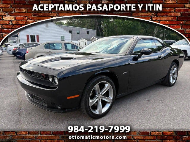2015 Dodge Challenger R/T RWD photo