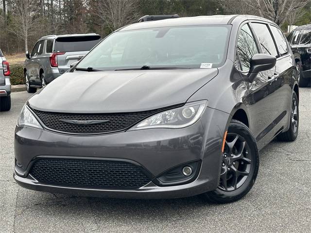 2018 Chrysler Pacifica Minivan Touring Plus FWD photo