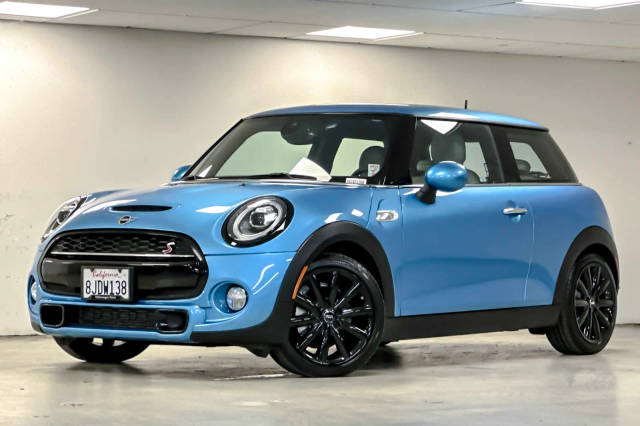 2019 MINI Hardtop 2 Door Cooper S FWD photo