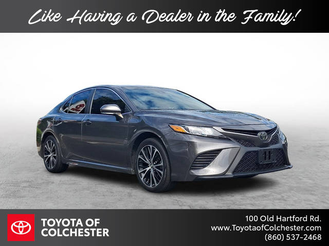 2018 Toyota Camry SE FWD photo