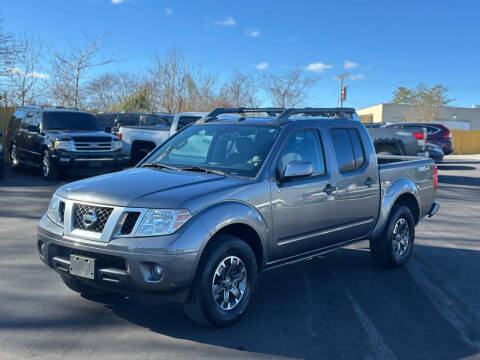 2018 Nissan Frontier PRO-4X 4WD photo