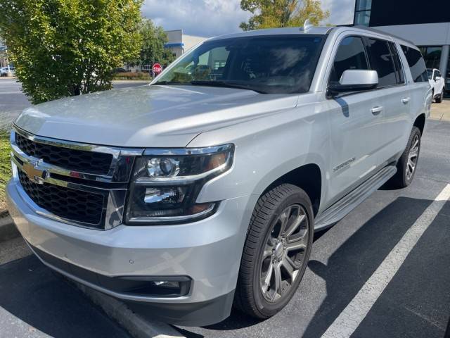 2019 Chevrolet Suburban LT RWD photo