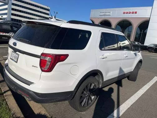 2018 Ford Explorer XLT 4WD photo