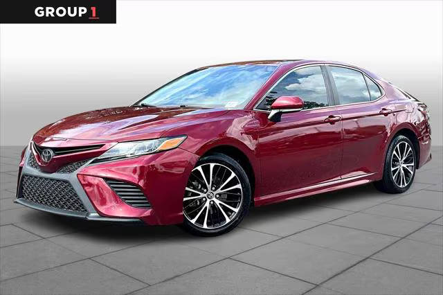 2018 Toyota Camry SE FWD photo