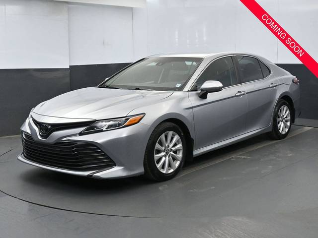 2018 Toyota Camry LE FWD photo