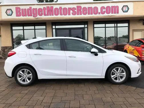 2018 Chevrolet Cruze LT FWD photo