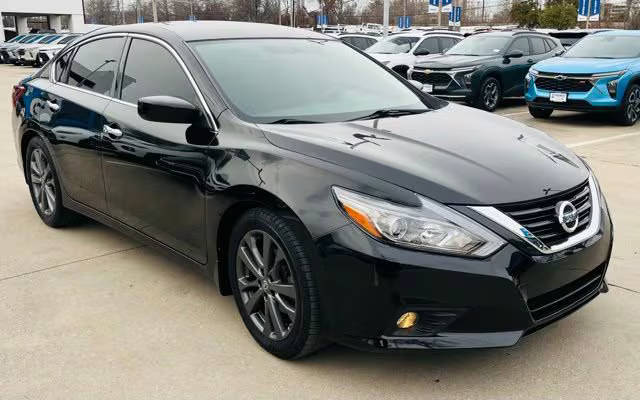 2018 Nissan Altima 2.5 SR FWD photo
