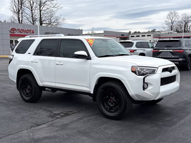 2018 Toyota 4Runner SR5 4WD photo