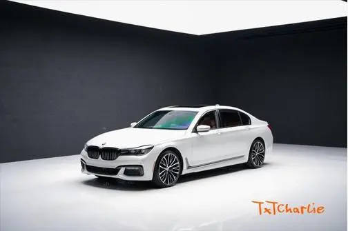 2019 BMW 7 Series 740i RWD photo