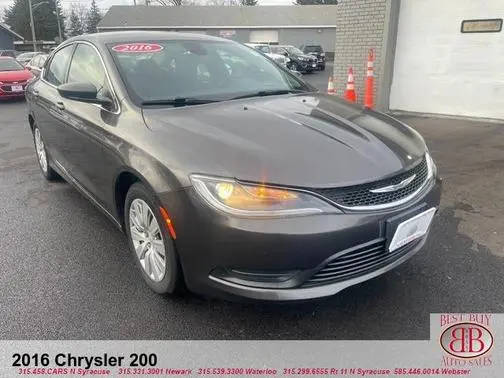 2016 Chrysler 200 LX FWD photo
