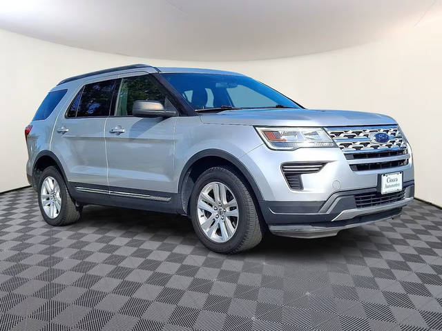 2018 Ford Explorer XLT 4WD photo
