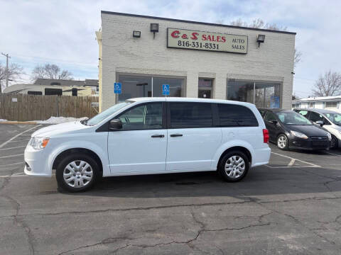 2019 Dodge Grand Caravan SE FWD photo