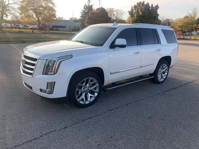 2019 Cadillac Escalade Premium Luxury 4WD photo