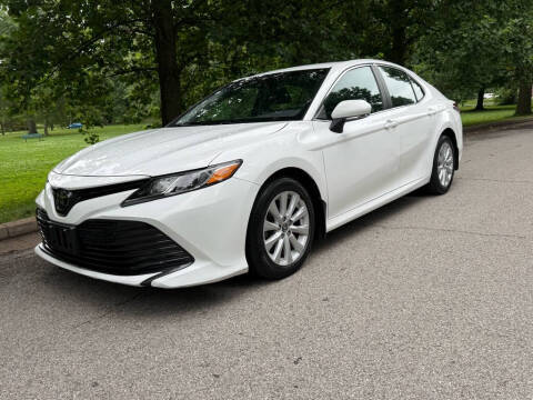 2018 Toyota Camry LE FWD photo