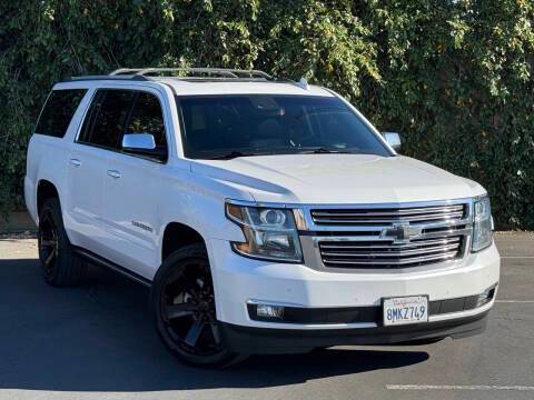 2019 Chevrolet Suburban Premier 4WD photo