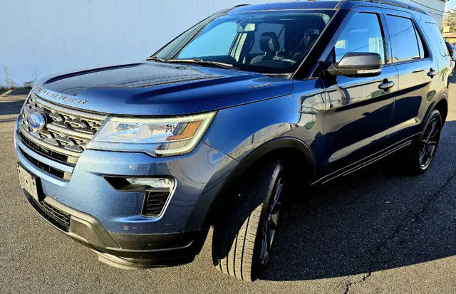 2018 Ford Explorer XLT 4WD photo