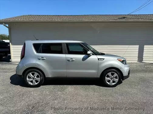 2019 Kia Soul Base FWD photo