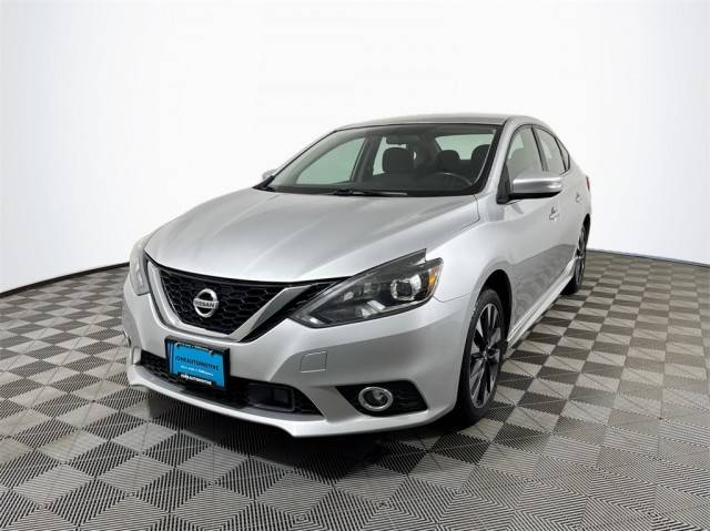 2018 Nissan Sentra SR FWD photo