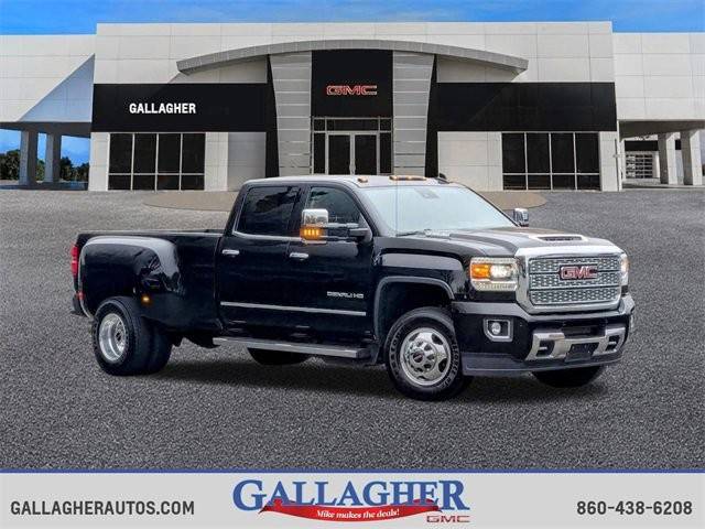 2019 GMC Sierra 3500HD Denali 4WD photo