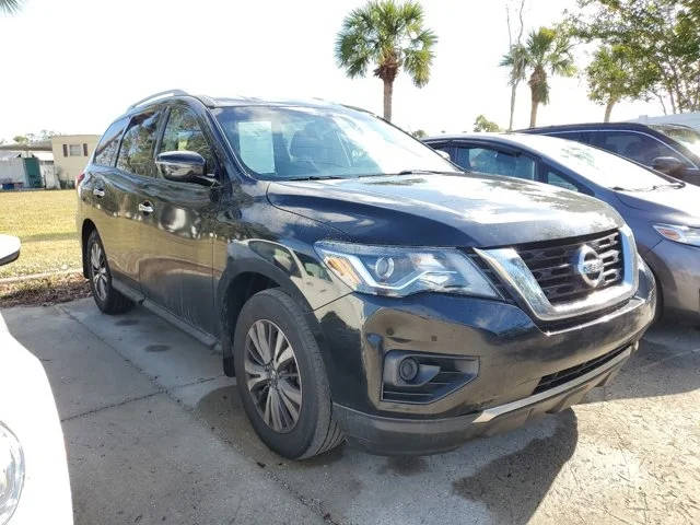 2018 Nissan Pathfinder S 4WD photo