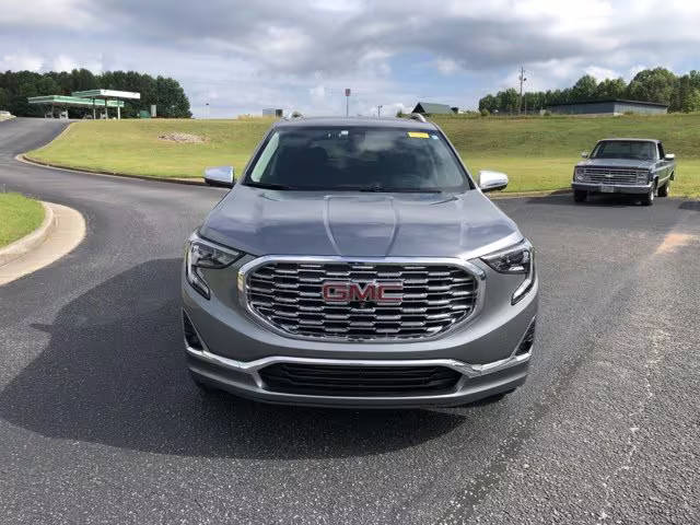 2019 GMC Terrain Denali AWD photo