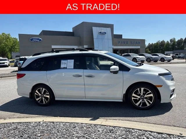 2019 Honda Odyssey Elite FWD photo
