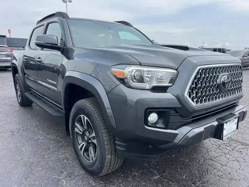 2018 Toyota Tacoma SR 4WD photo