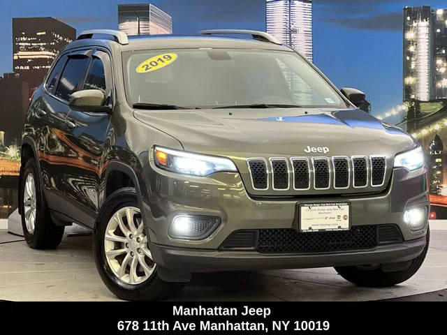 2019 Jeep Cherokee Latitude 4WD photo