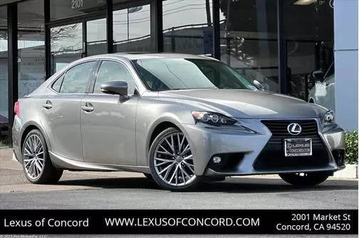 2015 Lexus IS  RWD photo