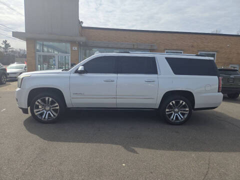 2019 GMC Yukon XL Denali RWD photo