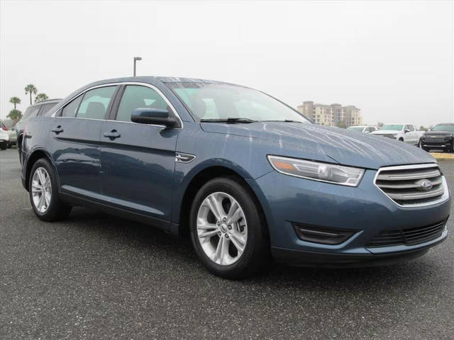 2018 Ford Taurus SEL FWD photo