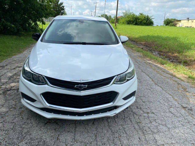2018 Chevrolet Cruze LS FWD photo
