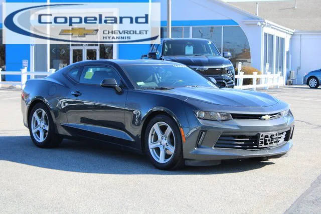 2018 Chevrolet Camaro 1LT RWD photo