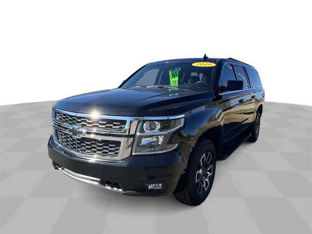 2019 Chevrolet Suburban LT 4WD photo