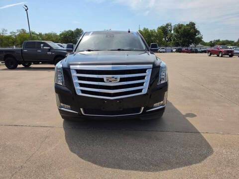 2019 Cadillac Escalade Luxury RWD photo