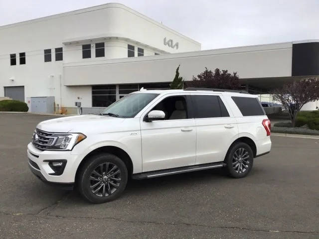 2018 Ford Expedition XLT 4WD photo