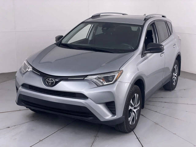 2018 Toyota RAV4 LE AWD photo