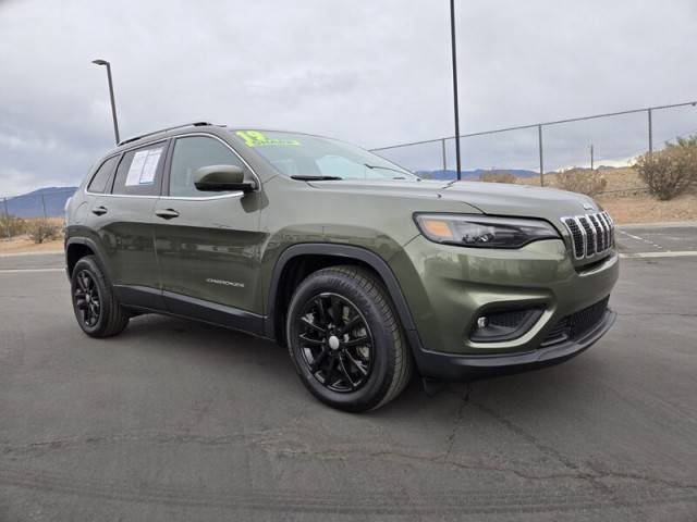 2019 Jeep Cherokee Latitude Plus FWD photo