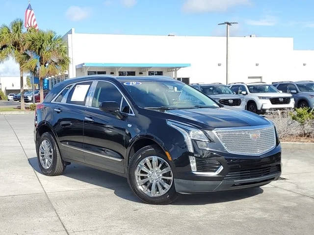 2019 Cadillac XT5 Luxury FWD FWD photo