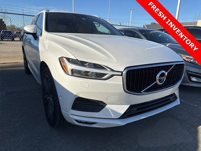 2019 Volvo XC60 Momentum AWD photo