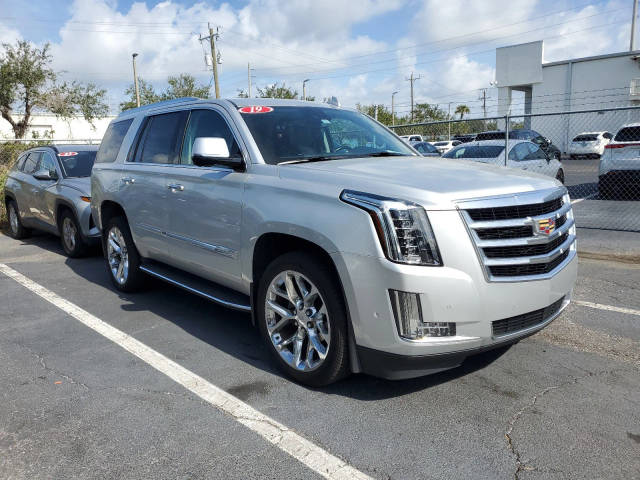 2019 Cadillac Escalade Luxury 4WD photo