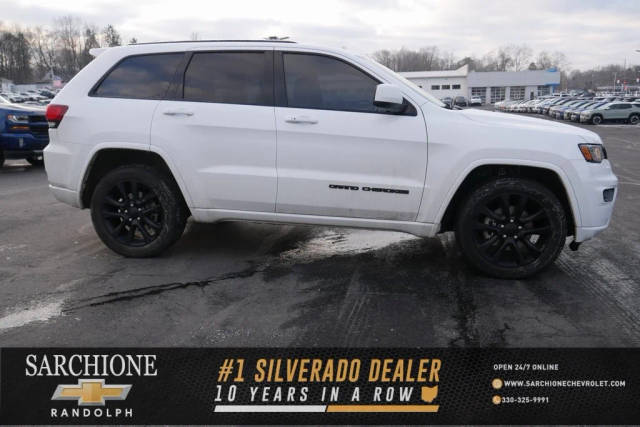 2018 Jeep Grand Cherokee Altitude 4WD photo