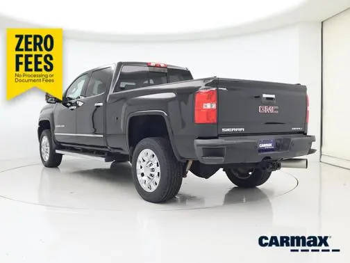 2019 GMC Sierra 2500HD Denali 4WD photo