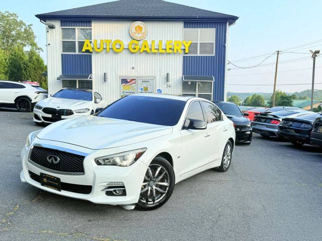 2017 Infiniti Q50 3.0t Premium RWD photo