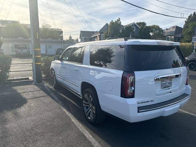 2019 GMC Yukon XL Denali RWD photo