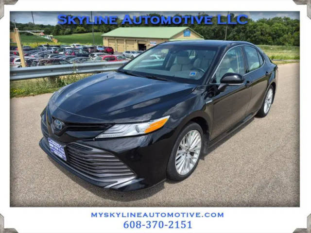 2018 Toyota Camry Hybrid XLE FWD photo